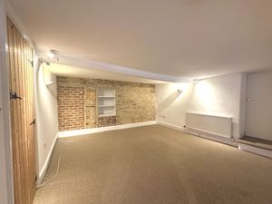 Lounge- click for photo gallery